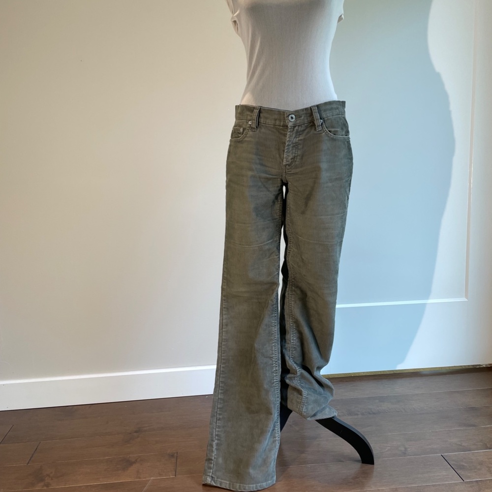 90s Cords Moss Green